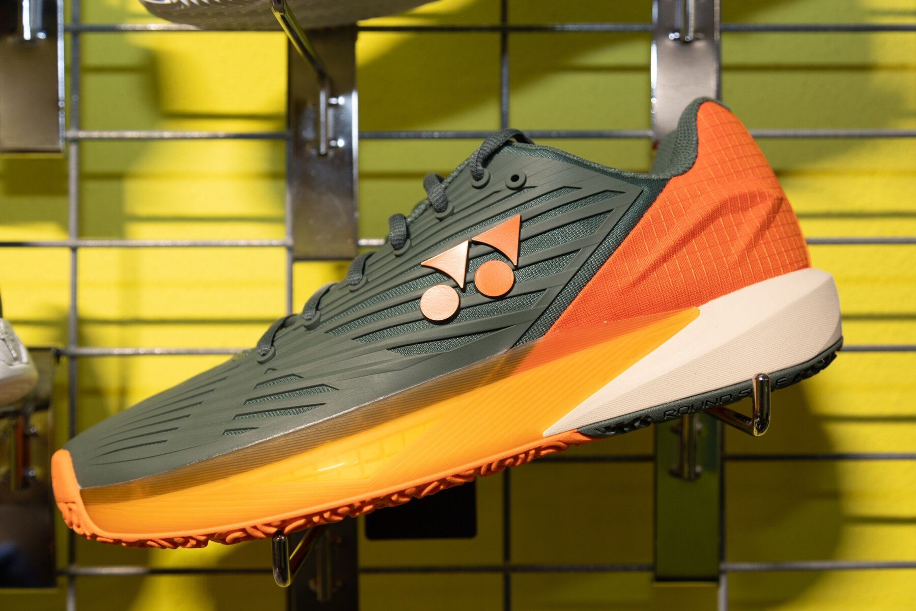 Hellmonseder Tennisschuh